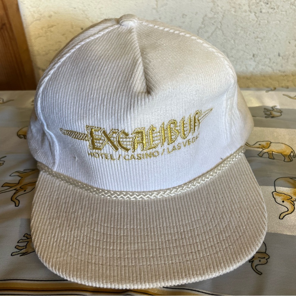 Las Vegas vintage Excalibur corduroy hat white